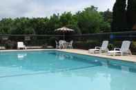 Swimming Pool Red Roof Inn Cookeville - Tennessee Tech