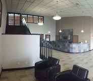 Lobby 4 Woodfield Inn and Suites