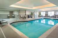 Swimming Pool Cambridge Suites Mississauga