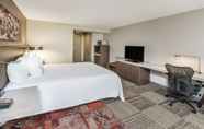 Bedroom 5 Hilton Garden Inn Syracuse