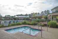 Swimming Pool Greensprings Vacation Resort