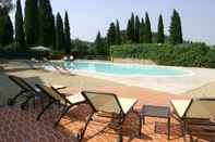 Swimming Pool Hotel Villa Dei Bosconi