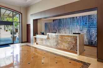 Lobby 4 DoubleTree by Hilton Santa Ana - Orange County Airport