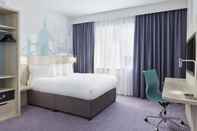 Bedroom Leonardo Hotel London Croydon - formerly Jurys Inn