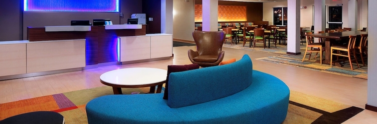 Lobby Fairfield Inn & Suites Newark Liberty International Airport