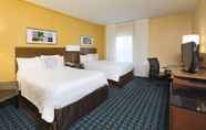 Bedroom 4 Fairfield Inn & Suites Newark Liberty International Airport