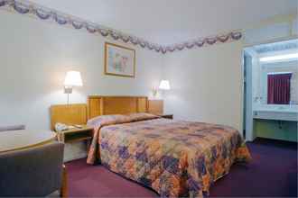 Bedroom 4 Americas Best Value Inn Loudon Lenoir City