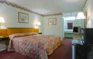 Bedroom 3 Americas Best Value Inn Loudon Lenoir City