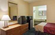 Kamar Tidur 6 Econo Lodge Petersburg - Fort Lee