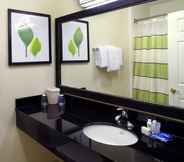 ห้องน้ำภายในห้อง 3 Fairfield Inn & Suites by Marriott Phoenix Midtown