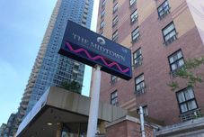 外観 Midtown Convention Center Hotel