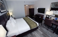 Phòng ngủ 4 Best Western Paramus Hotel & Suites