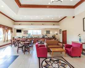 Sảnh chờ 4 Quality Inn & Suites