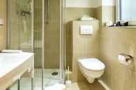 In-room Bathroom Sure Hotel by Best Western Ratingen