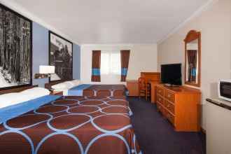 Kamar Tidur 4 Creekside Inn & Suites