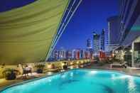 Kolam Renang Corniche Hotel Abu Dhabi