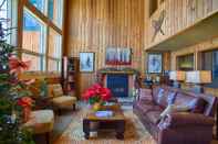 ล็อบบี้ Teewinot Lodge by Grand Targhee Resort