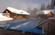 Kolam Renang 6 Teewinot Lodge by Grand Targhee Resort