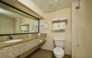 In-room Bathroom 4 Comfort Suites Sawgrass