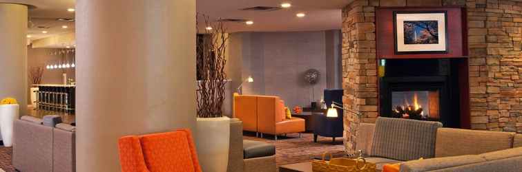 Lobby Courtyard by Marriott Alexandria Pentagon South