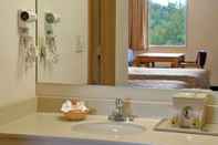 In-room Bathroom Super 8 by Wyndham Brownsburg