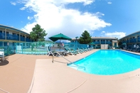 สระว่ายน้ำ Quality Inn Flagstaff East I-40