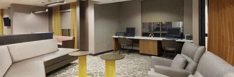 Lobi SpringHill Suites by Marriott Asheville