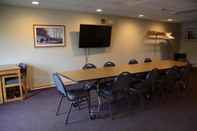 Ruangan Fungsional FairBridge Inn & Suites in Thorp, WI