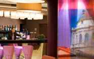 Bar, Cafe and Lounge 2 Mercure Budapest City Center Hotel