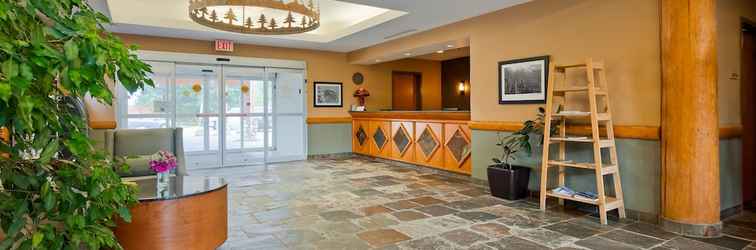 Lobi Best Western Plus Valemount Inn & Suites