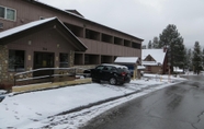 Common Space 2 SureStay Plus Hotel by Best Western Mammoth Lakes