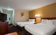 Kamar Tidur 6 SureStay Hotel by Best Western East Brunswick