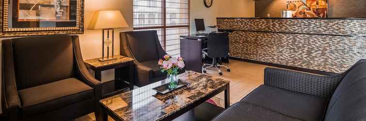 Lobi SureStay Hotel by Best Western East Brunswick