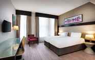 Kamar Tidur 3 Leonardo Hotel Cardiff - Formerly Jurys Inn