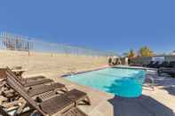 Swimming Pool Comfort Inn & Suites Lancaster Antelope Valley