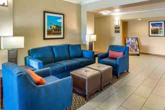 Lobby 4 Comfort Inn & Suites Lancaster Antelope Valley