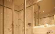 In-room Bathroom 4 Hotel Kloster Hirsau