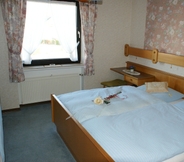 Bedroom 4 Hotel Zum Rehberg