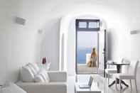 Common Space Katikies Chromata Santorini - The Leading Hotels of the World