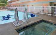 Swimming Pool 6 Red Roof Inn & Suites Irving – DFW Airport South