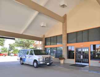 Exterior 2 Red Roof Inn & Suites Irving – DFW Airport South