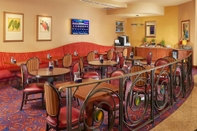 Quầy bar, cafe và phòng lounge Orlando Marriott Lake Mary