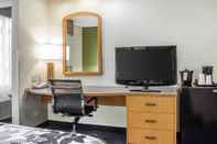 Bedroom Sleep Inn And Suites Bensalem