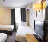 Kamar Tidur 4 Thistle London Heathrow T5