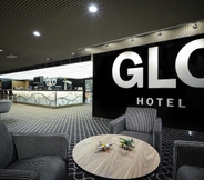 Lobby 2 GLO Hotel Helsinki Airport