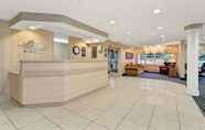 Lobi 7 Microtel Inn & Suites by Wyndham Florence/Cincinnati Airport