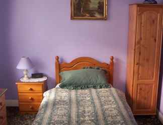 Bedroom 2 Ye Olde Station Guest House