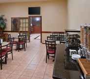 Restaurant 2 Americas Best Value Inn & Suites San Benito