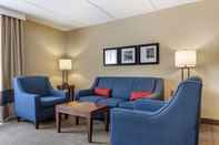 Common Space Comfort Inn & Suites Orlando North