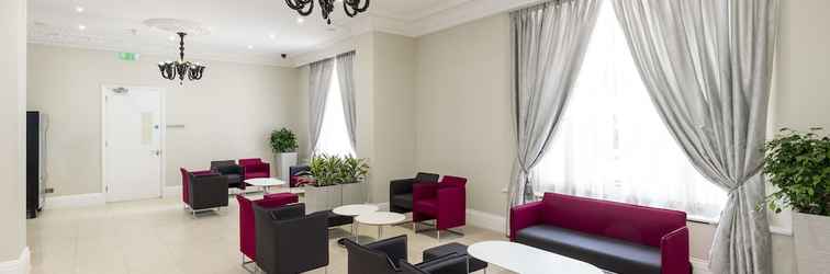 Lobi London House Hotel